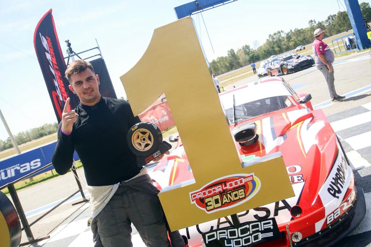 SANTI PASQUALE EL MÁS VELOZ EN LA CLASE B.